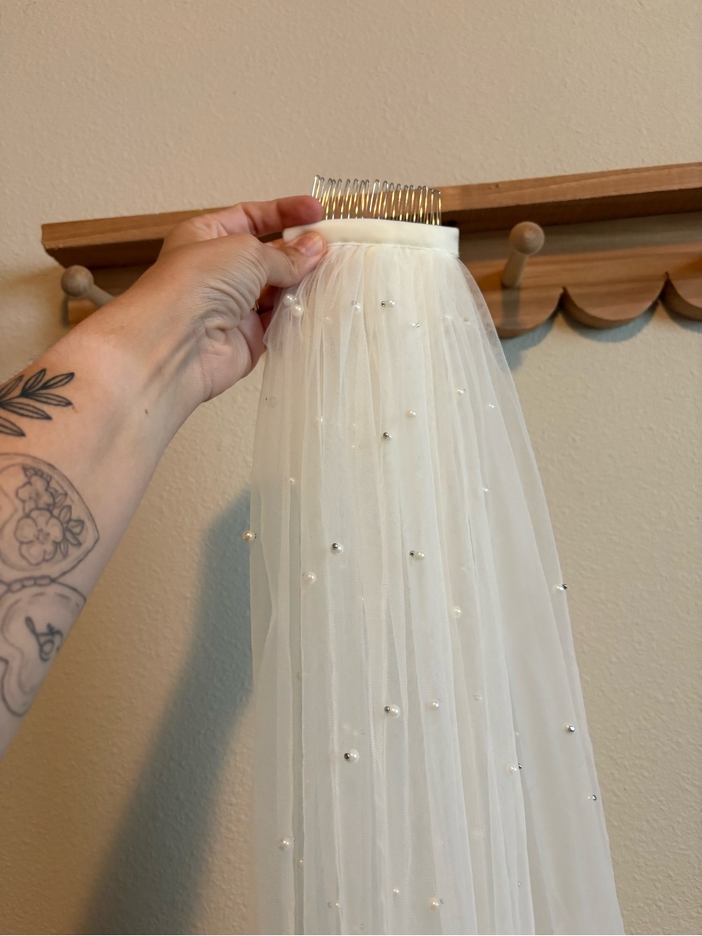 Ivory Pearl-Embellished Fingertip Length Veil